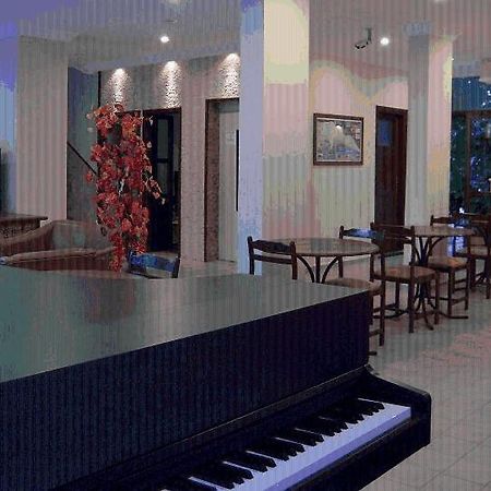 Kleopatra Carina Hotel Алания Экстерьер фото