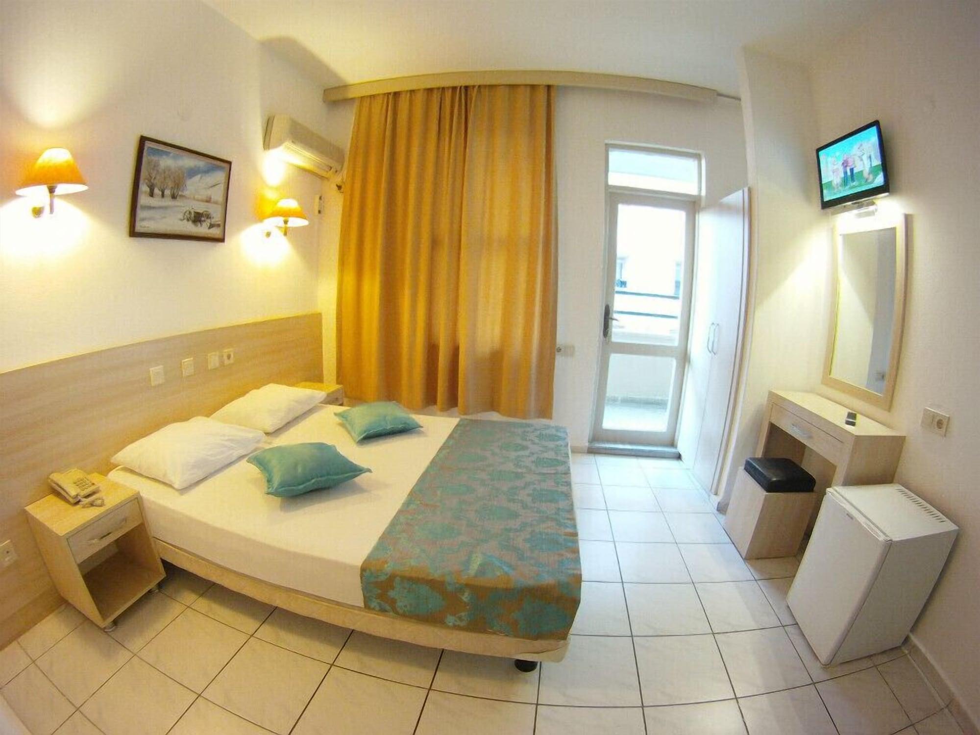 Kleopatra Carina Hotel Алания Экстерьер фото