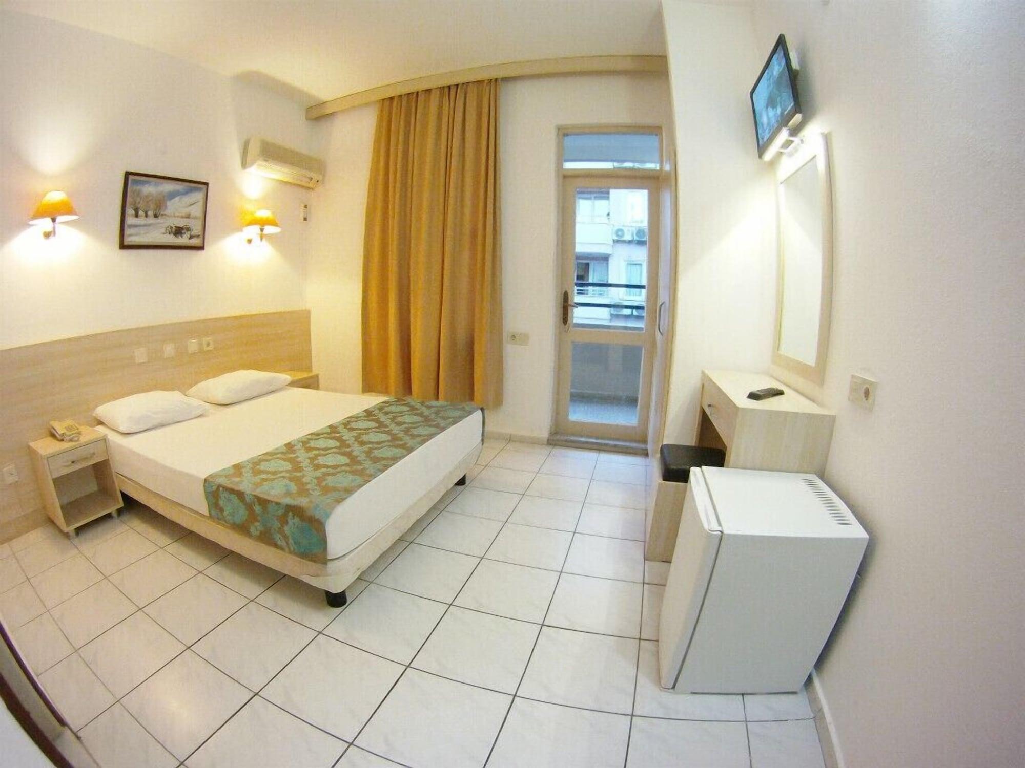 Kleopatra Carina Hotel Алания Экстерьер фото