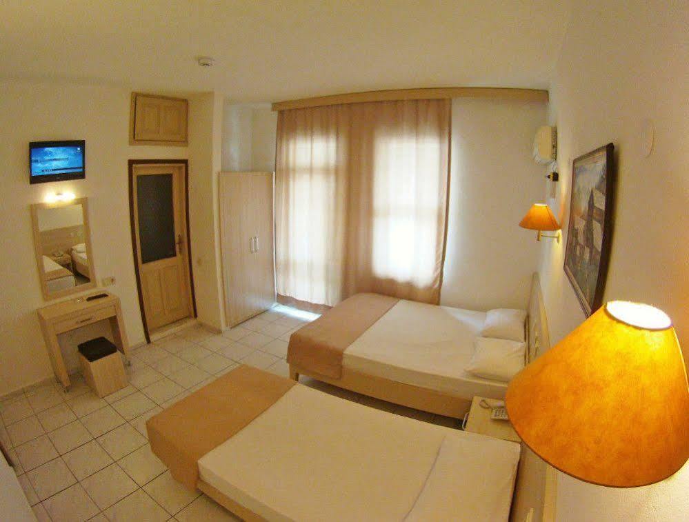 Kleopatra Carina Hotel Алания Экстерьер фото
